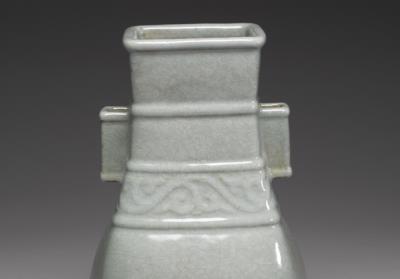 图片[2]-Squarish hu vessel in pale green glaze, Qing dynasty, Yongzheng reign (1723-1735)-China Archive